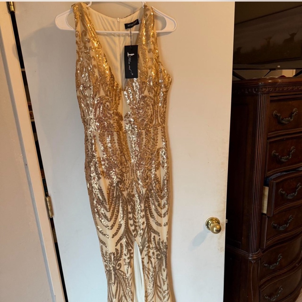 Elegant Gold Sequin dress